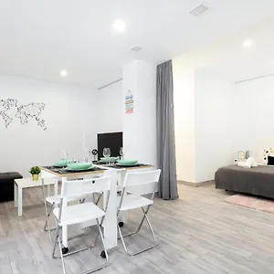 Acogedor Loft En Bajo Centrico Con Parking Wifi Appartamento Cordova